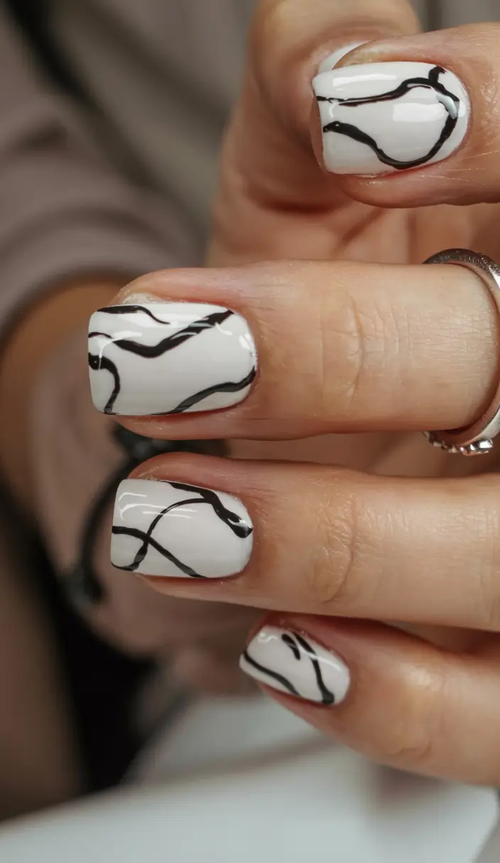 fall acrylic nails short Black and White Abstract Lines