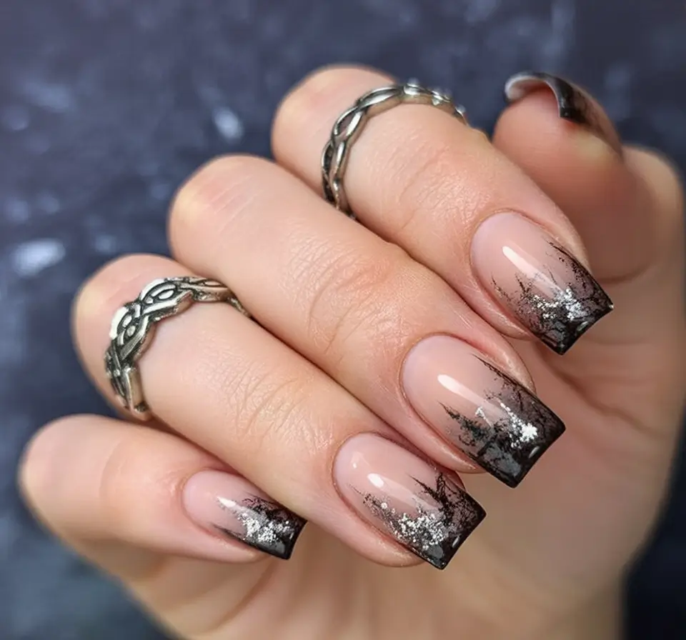 Christmas Tree Nails 2025 Smoky Silver Frost