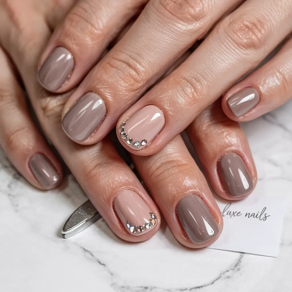 short winter nails ideas Mocha Glow Minimalism