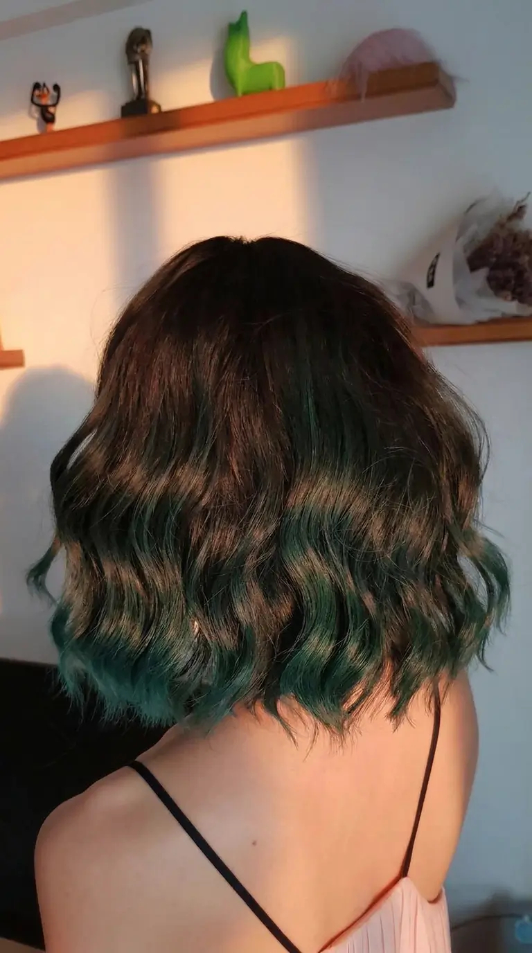 spring hair color trends 2026 Emerald Dip Wave Bob
